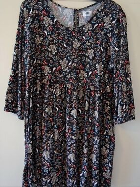 Old Navy Women's Black Floral/Bunny Print Dress Size L Round Neck